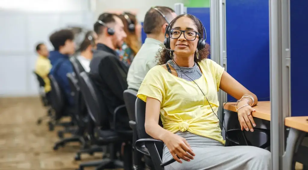 Team of agents at a contact center in Mexico handling omnichannel communication
